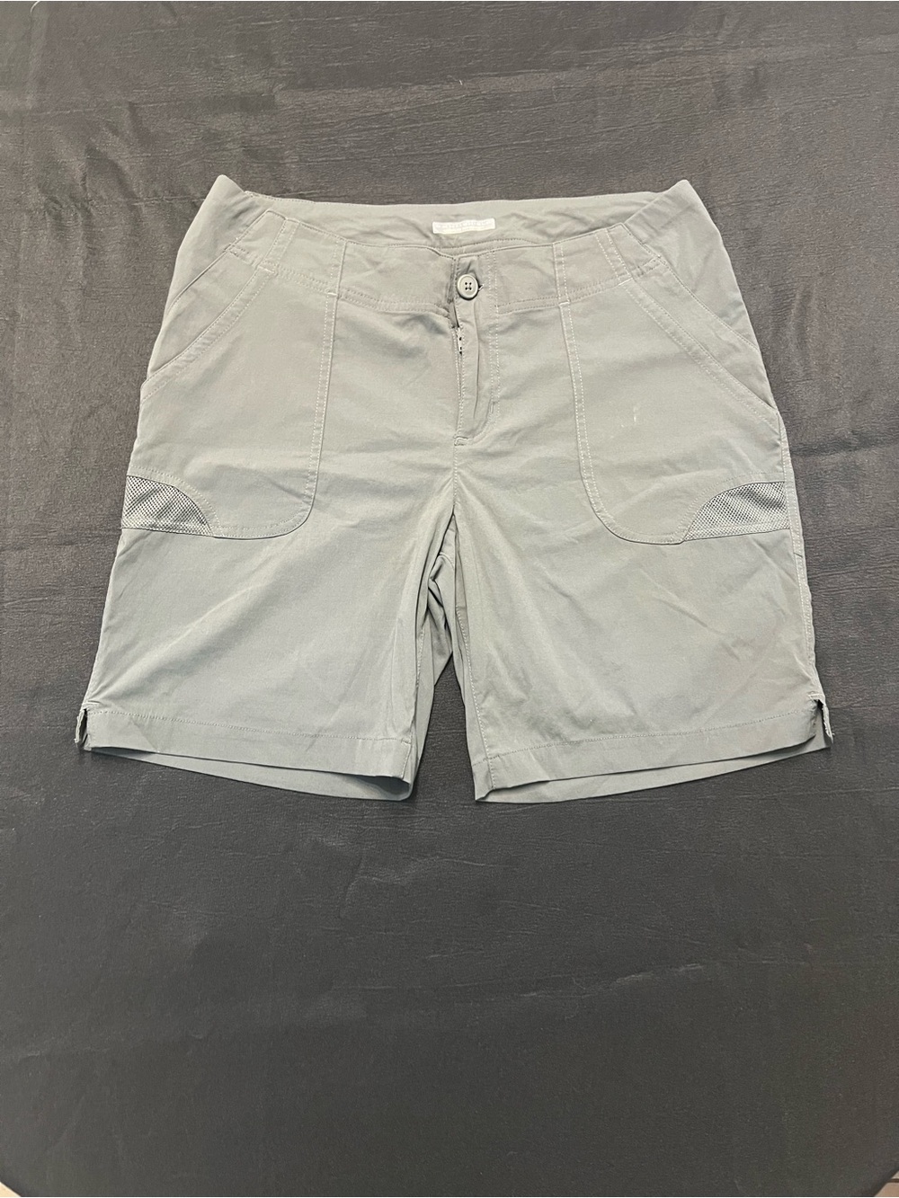 Columbia Omni Shield Advanced Repellency Gray Nylon Shorts Women’s size 12